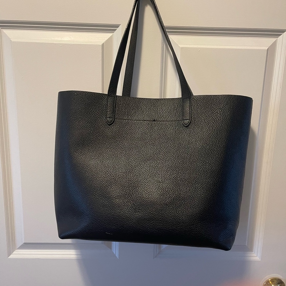 Cuyana Black Leather Tote Bag